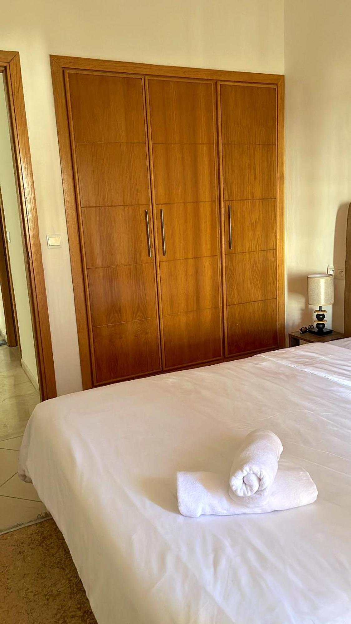 Elegant Appartement Avec Un Acces Piscine Jardin Parking Sous-Sol Et Wifi Haut Debit Fibre Optique Tânger Exterior foto