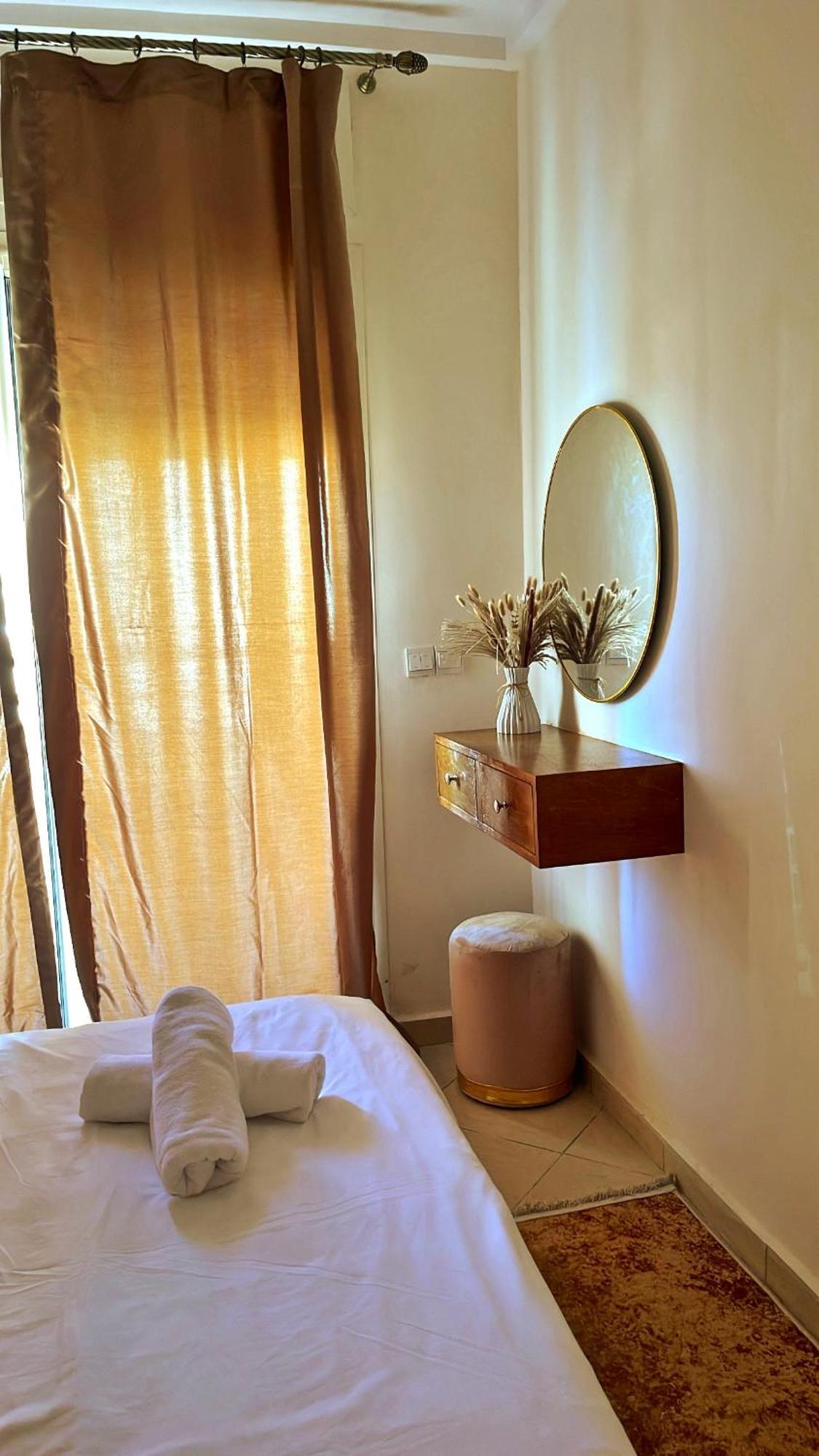 Elegant Appartement Avec Un Acces Piscine Jardin Parking Sous-Sol Et Wifi Haut Debit Fibre Optique Tânger Exterior foto